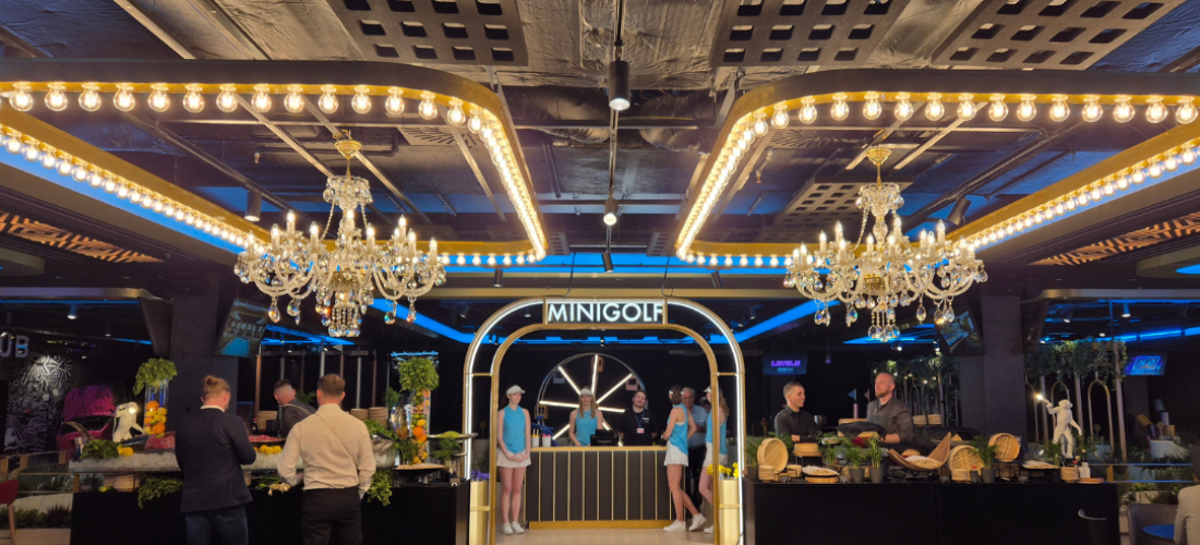 crystal heaven of 142 chandeliers
