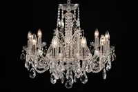 Illuminated crystal chandelier with cut crystal pendants