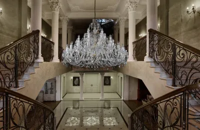 Modern crystal chandelier for hall