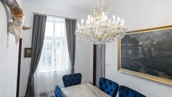 Light Intensity and Hanging Height