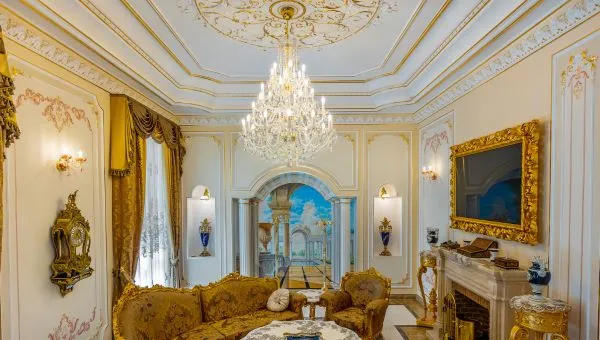 Glamour, Country, and Provencal Styles